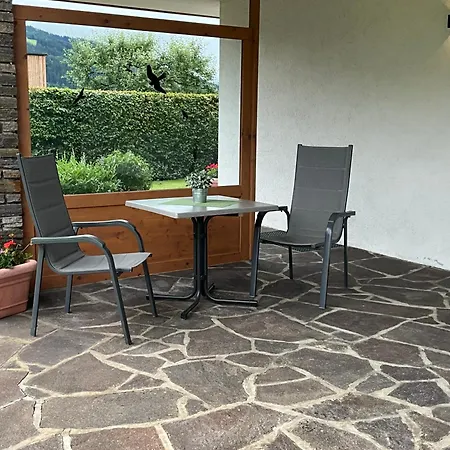 Fischer Apartment