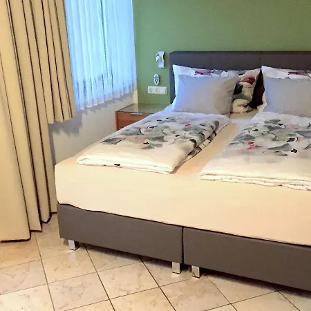 Fischer Apartment